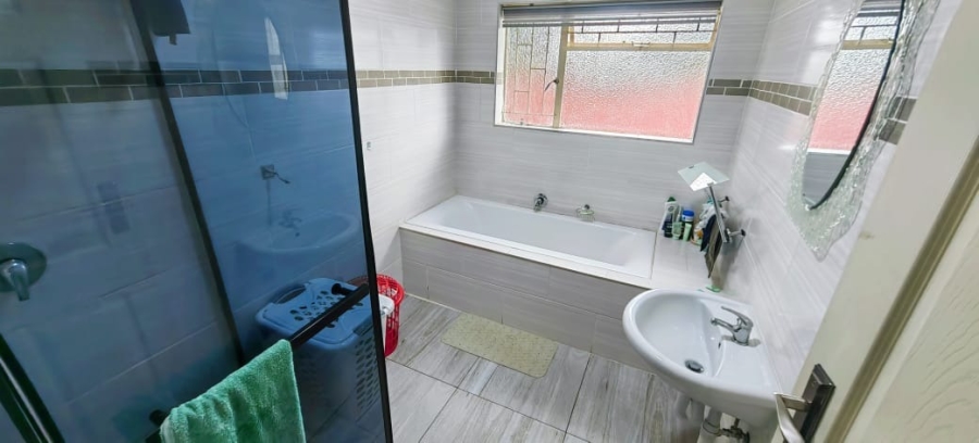 4 Bedroom Property for Sale in Potchefstroom North West